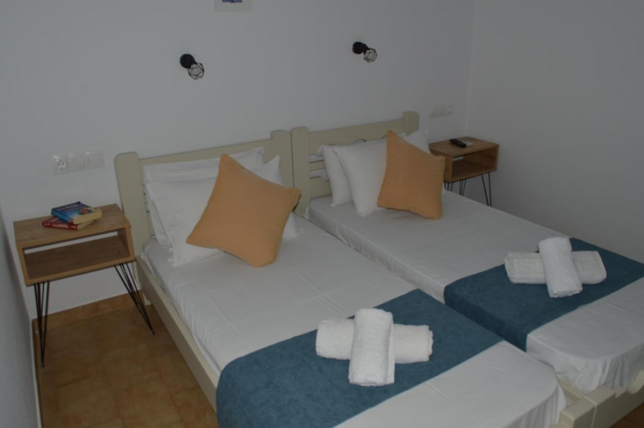 Pansion Katerina Hotel สเกียธอสทาวน์ ภายนอก รูปภาพ